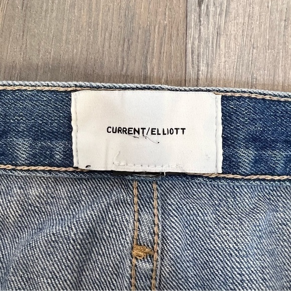 ❄️ CURRENT/ELLIOTT 'the Boyfriend' Stretch Denim Cutoff Shorts - Picture 4 of 8